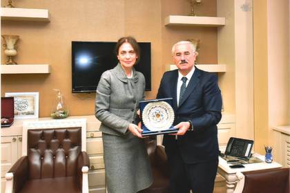 Среща на посланик Надежда Нейнски с главния прокурор на Република Турция г-н Мехмет Акарджа